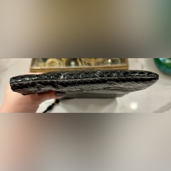 Vintage Robinson’s Black Snakeskin Patterned Leather Bag - EUC - Picture 5 of 12